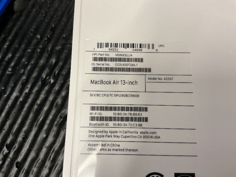 Photo 1 of 2020 Apple MacBook Air Laptop: Apple M1 Chip, 13” Retina Display, 8GB RAM, 256GB SSD Storage, Backlit Keyboard, FaceTime HD Camera, Touch ID. Works with iPhone/iPad; Silver