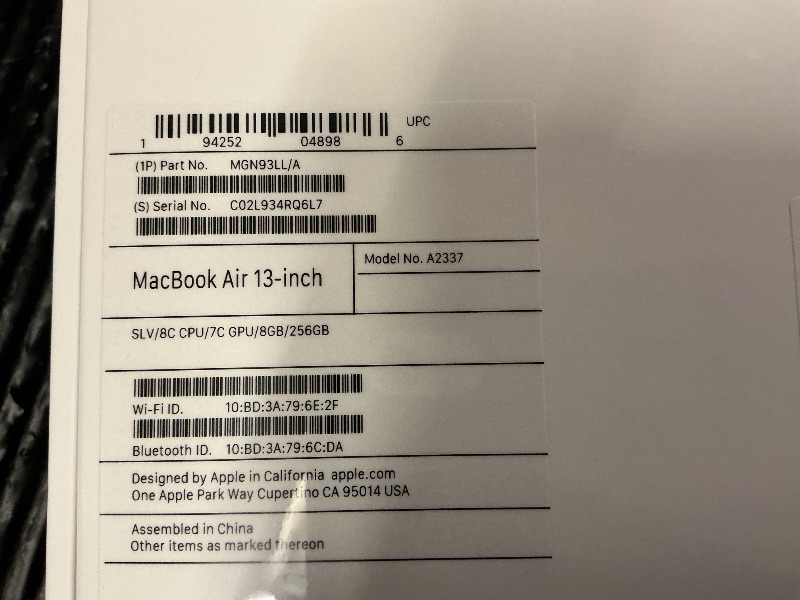 Photo 1 of 2020 Apple MacBook Air Laptop: Apple M1 Chip, 13” Retina Display, 8GB RAM, 256GB SSD Storage, Backlit Keyboard, FaceTime HD Camera, Touch ID. Works with iPhone/iPad; Silver