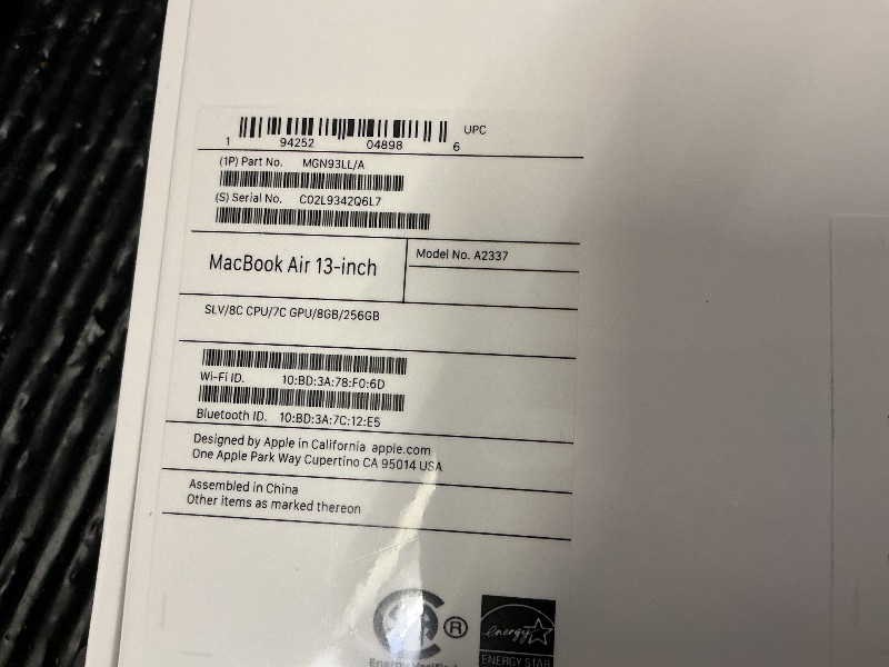 Photo 1 of 2020 Apple MacBook Air Laptop: Apple M1 Chip, 13” Retina Display, 8GB RAM, 256GB SSD Storage, Backlit Keyboard, FaceTime HD Camera, Touch ID. Works with iPhone/iPad; Silver