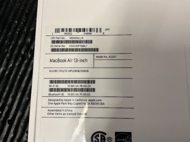 Photo 1 of 2020 Apple MacBook Air Laptop: Apple M1 Chip, 13” Retina Display, 8GB RAM, 256GB SSD Storage, Backlit Keyboard, FaceTime HD Camera, Touch ID. Works with iPhone/iPad; Silver