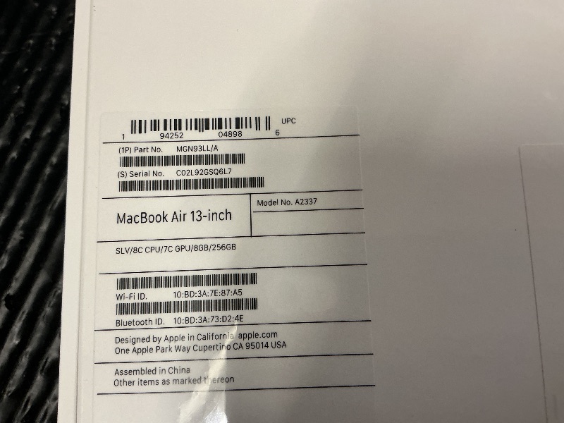 Photo 1 of 2020 Apple MacBook Air Laptop: Apple M1 Chip, 13” Retina Display, 8GB RAM, 256GB SSD Storage, Backlit Keyboard, FaceTime HD Camera, Touch ID. Works with iPhone/iPad; Silver