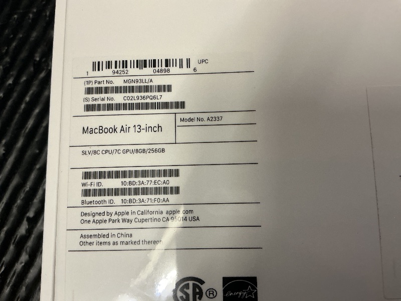 Photo 1 of 2020 Apple MacBook Air Laptop: Apple M1 Chip, 13” Retina Display, 8GB RAM, 256GB SSD Storage, Backlit Keyboard, FaceTime HD Camera, Touch ID. Works with iPhone/iPad; Silver