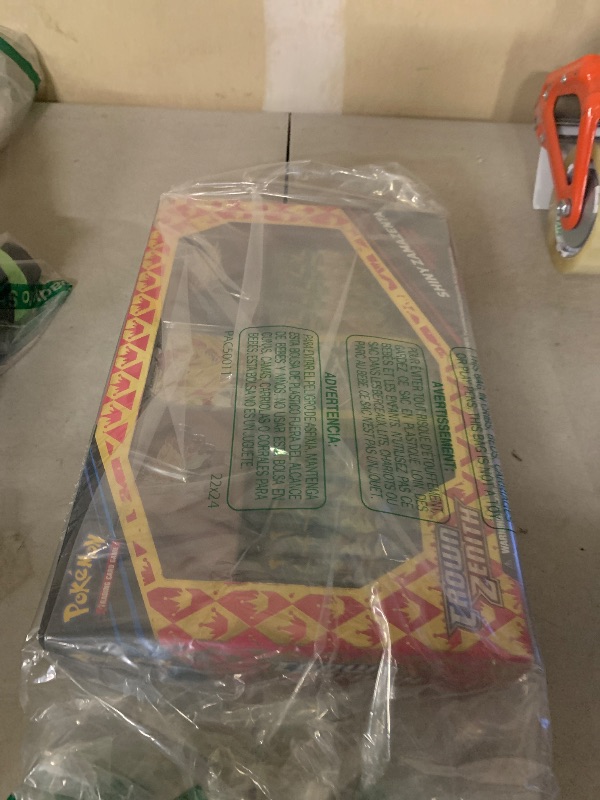 Photo 1 of Pokemon Crown Zenith Shiny Zamazenta Premium Figure Collection