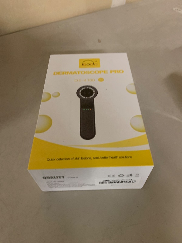 Photo 1 of IBOOLO DE-4100 PRO Advance Professional Polarized Non-Polarized Woods Lamp dermatoscope for Dermatologist