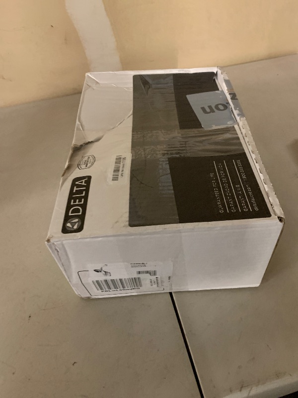 Photo 1 of Delta Ashlyn 17 Series Matte Black Dual-Function Shower Faucet Set with In2ition 2-in-1 Dual Shower Head with HandHeld Spray Combo, Valve Trim Kit, Matte Black T17464-BL-I (Valve Not Included)