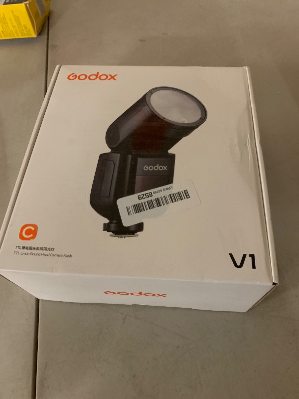 View 2 of Godox V1-C Flash Speedlite for Canon, 76Ws 2.4G X Wireless TTL 1/8000 HSS Speedlight, 1.5s Recycle, 480 Full Power Flashes with Rechargeable Battery