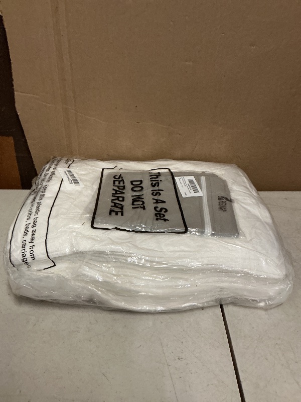 Photo 1 of 24 Pack Cloth Diaper Inserts Reusable Newborn 3 Layer Absorbent Breathable Cloth Diaper Inserts Overnight Microfiber Nappy Liners with an Extra Bag