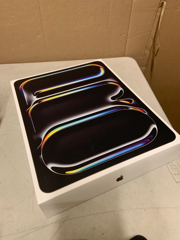 Photo 1 of Apple iPad Pro 13-inch (M5): Ultra Retina XDR Display, 512GB, Landscape 12MP Front Camera/12MP Back Camera, LiDAR Scanner, Wi-Fi 7 with Apple N1, Face ID, All-Day Battery Life — Space Black