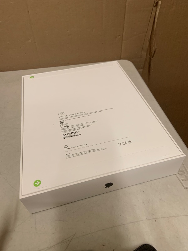 Photo 1 of Apple iPad Pro 13-inch (M5): Ultra Retina XDR Display - Nano-Texture Glass, 1TB, 12MP Front/Back Camera, LiDAR Scanner, Wi-Fi 7 with Apple N1, Face ID, All-Day Battery Life — Space Black