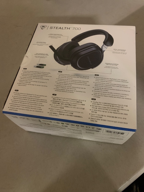 Photo 1 of Turtle Beach Stealth 700 Gen 3 Wireless Multiplatform Amplified Gaming Headset for PS5, PS4, PC, Mobile – 60mm Drivers, AI Noise-Cancelling Mic, Bluetooth, 80-Hr Battery, Dual Transmitters – Black