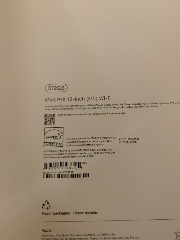 Photo 1 of Apple iPad Pro 13-inch (M5): Ultra Retina XDR Display, 512GB, Landscape 12MP Front Camera/12MP Back Camera, LiDAR Scanner, Wi-Fi 7 with Apple N1, Face ID, All-Day Battery Life — Silver