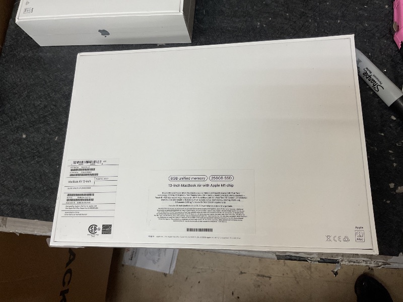 Photo 1 of 2020 Apple MacBook Air Laptop: Apple M1 Chip, 13” Retina Display, 8GB RAM, 256GB SSD Storage, Backlit Keyboard, FaceTime HD Camera, Touch ID. Works with iPhone/iPad; Silver