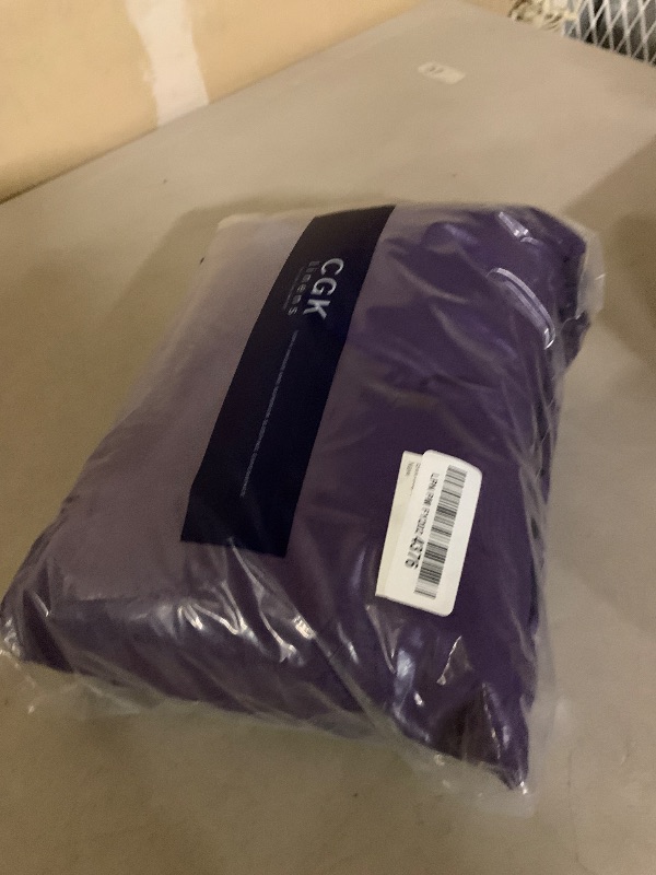 Photo 1 of Extra Deep Queen Sheet Set - 6 Piece Breathable and Cooling Sheets - Hotel Luxury Bedding for Women, Men, Kids & Teens - Easy & Secure Fit - Soft, Wrinkle Free and Comfy - Extra Deep Pockets - Purple