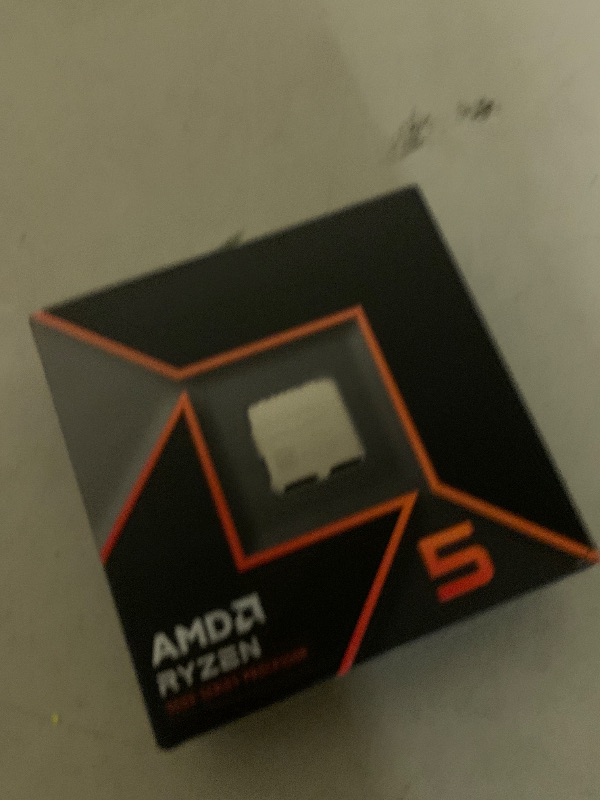 Photo 1 of AMD Ryzen™ 5 9600X 6-Core, 12-Thread Unlocked Desktop Processor

