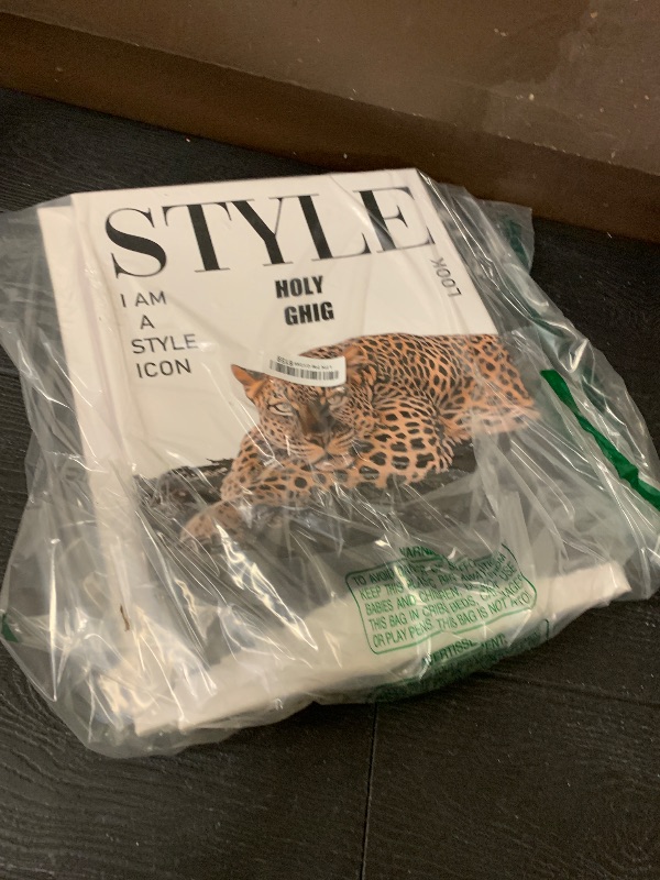 Photo 1 of 3Pcs Trendy Leopard Canvas Wall Art Preppy Stylish Leopard Painting Picture Wall Decor Funky Lucky 8 Ball Cheetah Poster Print Artwork for Bedroom Living Room Bathroom Home Decoration Framed 12x16