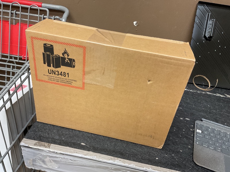 Photo 1 of 2020 Apple MacBook Air Laptop: Apple M1 Chip, 13” Retina Display, 8GB RAM, 256GB SSD Storage, Backlit Keyboard, FaceTime HD Camera, Touch ID. Works with iPhone/iPad; Space Gray