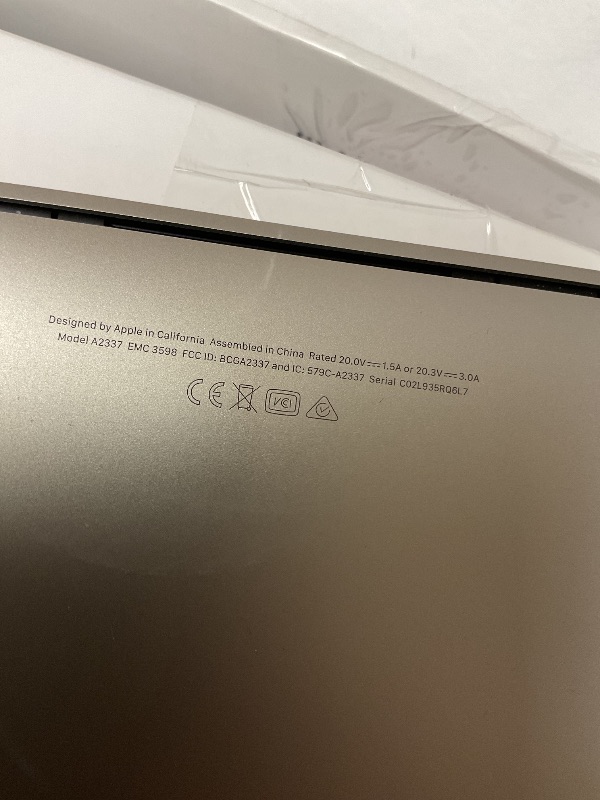 Photo 1 of 2020 Apple MacBook Air Laptop: Apple M1 Chip, 13” Retina Display, 8GB RAM, 256GB SSD Storage, Backlit Keyboard, FaceTime HD Camera, Touch ID. Works with iPhone/iPad; Silver