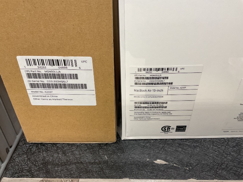 Photo 1 of 2020 Apple MacBook Air Laptop: Apple M1 Chip, 13” Retina Display, 8GB RAM, 256GB SSD Storage, Backlit Keyboard, FaceTime HD Camera, Touch ID. Works with iPhone/iPad; Silver