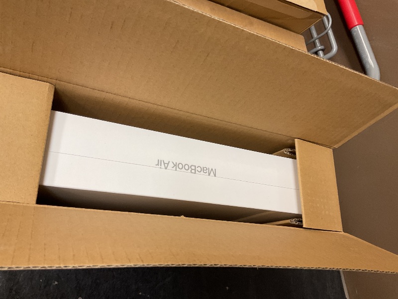 Photo 1 of 2020 Apple MacBook Air Laptop: Apple M1 Chip, 13” Retina Display, 8GB RAM, 256GB SSD Storage, Backlit Keyboard, FaceTime HD Camera, Touch ID. Works with iPhone/iPad; Silver