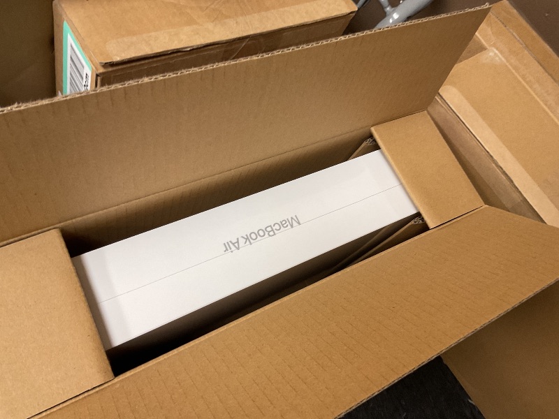 Photo 1 of 2020 Apple MacBook Air Laptop: Apple M1 Chip, 13” Retina Display, 8GB RAM, 256GB SSD Storage, Backlit Keyboard, FaceTime HD Camera, Touch ID. Works with iPhone/iPad; Silver