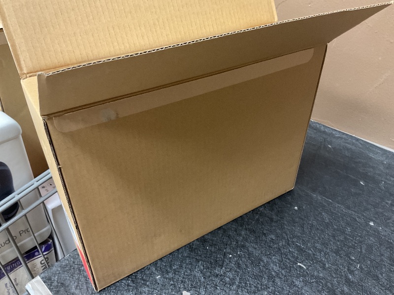 Photo 1 of 2020 Apple MacBook Air Laptop: Apple M1 Chip, 13” Retina Display, 8GB RAM, 256GB SSD Storage, Backlit Keyboard, FaceTime HD Camera, Touch ID. Works with iPhone/iPad; Silver