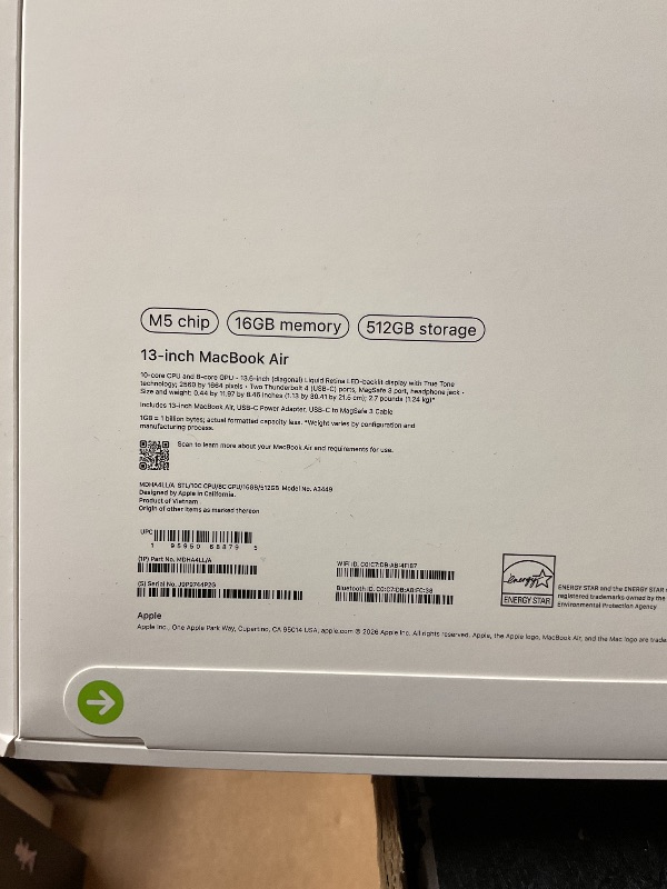 Photo 1 of Apple 2026 MacBook Air 13-inch Laptop with M5 chip: Built for AI, 13.6-inch Liquid Retina Display, 16GB Unified Memory, 512GB SSD, 12MP Center Stage Camera, Touch ID, Wi-Fi 7; Starlight