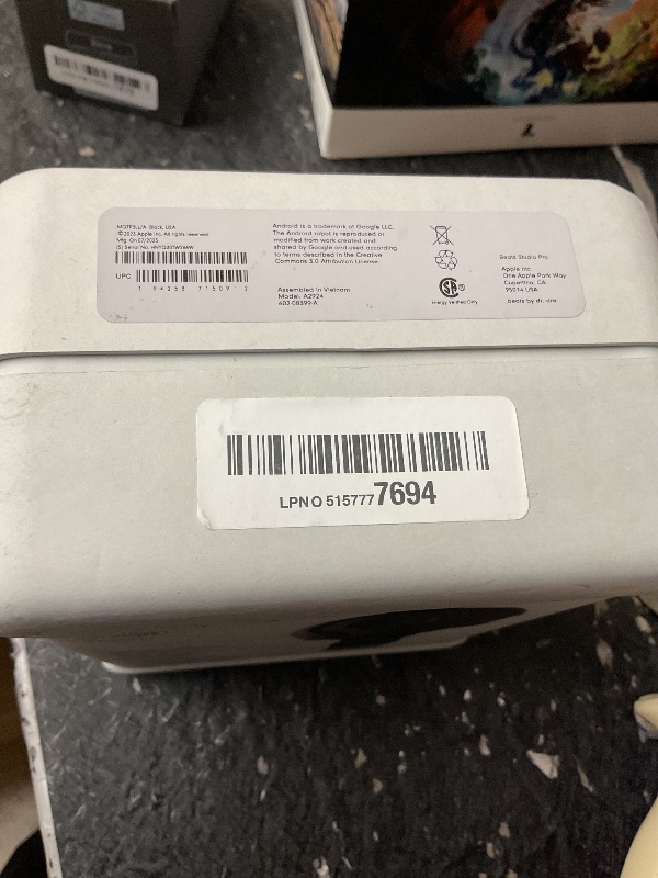 Photo 1 of Beats Studio Pro - Premium Wireless Over-Ear Headphones- Up to 40-Hour Battery Life, Active Noise Cancelling, USB-C Lossless Audio, Apple & Android Compatible - Black