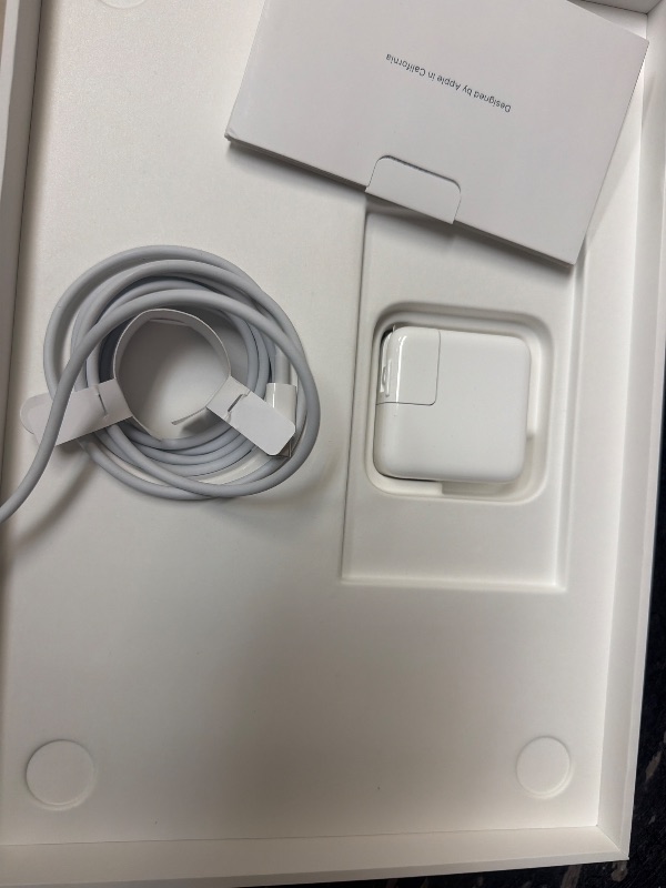 Photo 1 of 2020 Apple MacBook Air Laptop: Apple M1 Chip, 13” Retina Display, 8GB RAM, 256GB SSD Storage, Backlit Keyboard, FaceTime HD Camera, Touch ID. Works with iPhone/iPad; Silver