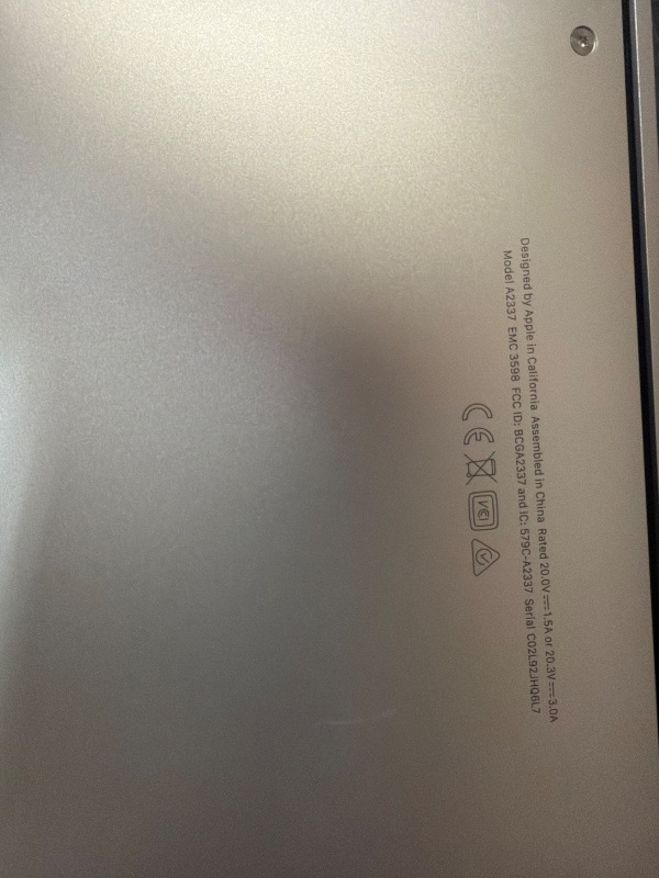 Photo 1 of 2020 Apple MacBook Air Laptop: Apple M1 Chip, 13” Retina Display, 8GB RAM, 256GB SSD Storage, Backlit Keyboard, FaceTime HD Camera, Touch ID. Works with iPhone/iPad; Silver