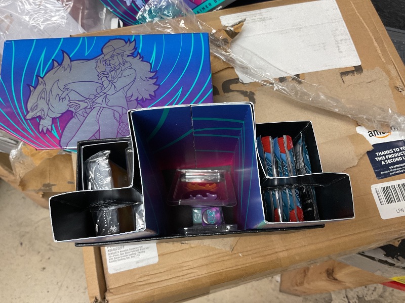 Photo 5 of Pokemon TCG: Scarlet & Violet—Journey Together Elite Trainer Box