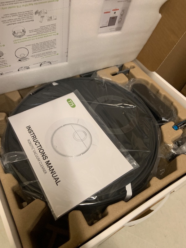 Photo 1 of UMMUND 2 in 1 Robot Vacuum Pet Owners 5SJ