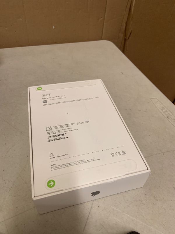 Photo 1 of Apple iPad mini (A17 Pro): Apple Intelligence, 8.3-inch Liquid Retina Display, 256GB, Wi-Fi 6E, 12MP Front/12MP Back Camera, Touch ID, All-Day Battery Life — Space Gray
