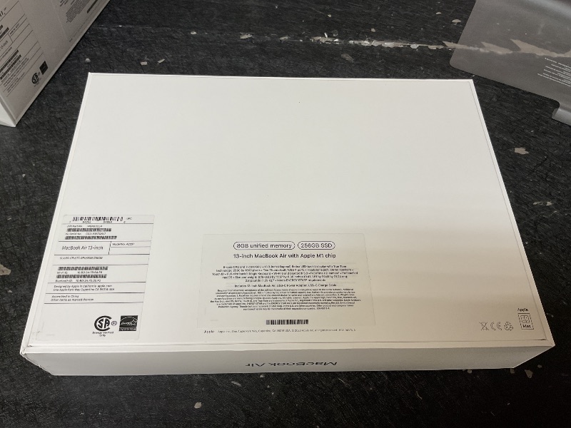 Photo 1 of 2020 Apple MacBook Air Laptop: Apple M1 Chip, 13” Retina Display, 8GB RAM, 256GB SSD Storage, Backlit Keyboard, FaceTime HD Camera, Touch ID. Works with iPhone/iPad; Silver