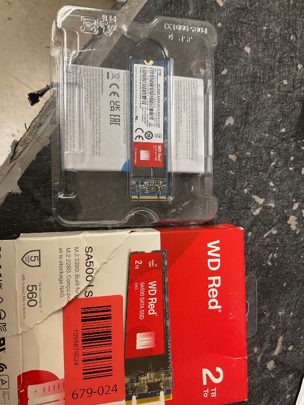Photo 1 of Western Digital 2TB WD Red SA500 NAS 3D NAND Internal SSD - SATA III 6 Gb/s, M.2 2280, Up to 560 MB/s - WDS200T1R0B