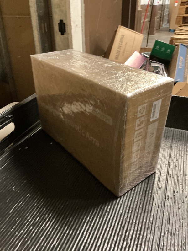 Photo 1 of Robotic Arm for Arduino AI Vision & Voice Interaction 6DOF Serial Bus Servo Smart Robot Arm, STEM Project Educational Robot & Engineering Kits, Science/Coding/Programming Set, LeArm AI Advanced Kit