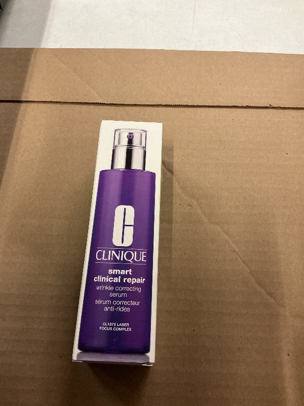 Photo 1 of Clinique Smart Clinical Repair Wrinkle Correcting Anti Aging Face Serum With Hyaluronic Acid, Peptides + Advanced Retinoid Serum For All Skin Types | Hydrating, 3.4 Fl Oz