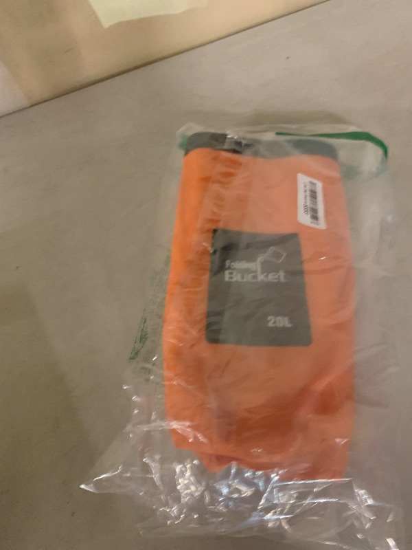 Photo 1 of 5 Gallon Bucket, Collapsible Bucket with Handle for Outdoor Beach Fishing Gardening, Folding Car Wash Buckets Mop Water Storage Laundry Wash Basin for RV Household Cleaning Supplies Camping Essentials