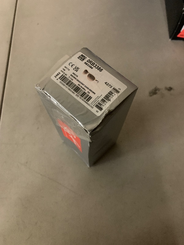 Photo 1 of Ray-Ban Mens RB3386 Aviator Sunglasses, Silver/Light Grey Gradient Dark Grey, 63 mm