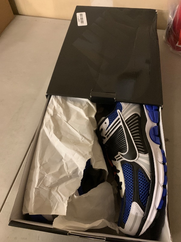 Photo 1 of nike zoom vomero 5 se sp men 10.5