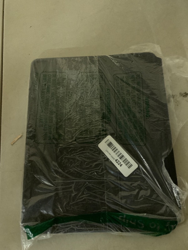 Photo 1 of Apple Magic Keyboard: iPad Keyboard and case for iPad Pro 12.9 inch (3rd, 4th, 5th and 6th gen) and iPad Air (M2), Great Typing Experience, Built-in trackpad, US English - White