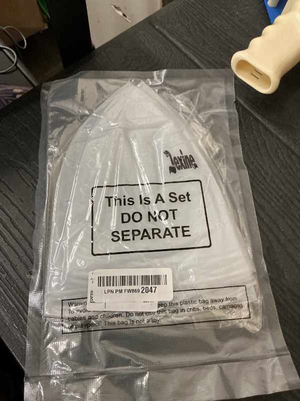 Photo 1 of 2 Pcs Hair Coloring Highlighting Cap Reusable Silicone Highlight Cap Pull Through Caps for Hair Coloring Frosting Cap with Hook Hair Dye Cap with Holes Hair Salon Tools Hairdressing Highlighting Kit