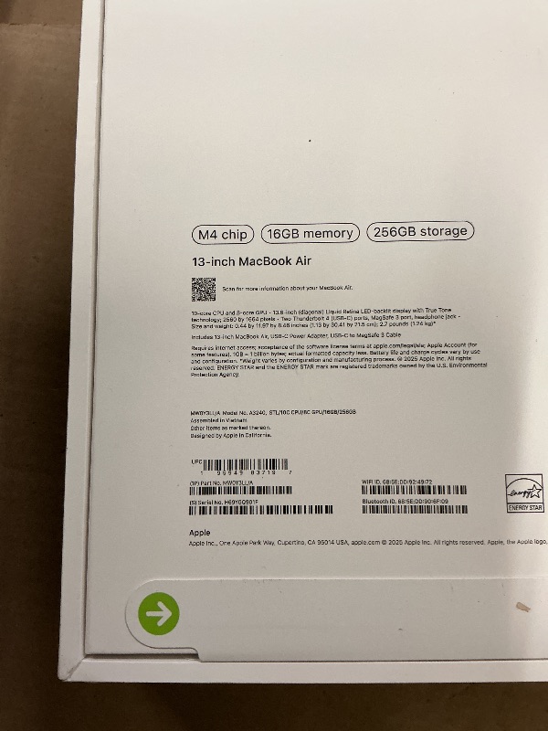 Photo 1 of FACTORY SEALED—  Apple 2025 MacBook Air 13-inch Laptop with M4 chip: Built for Apple Intelligence, 13.6-inch Liquid Retina Display, 16GB Unified Memory, 256GB SSD Storage, 12MP Center Stage Camera, Touch ID; Starlight