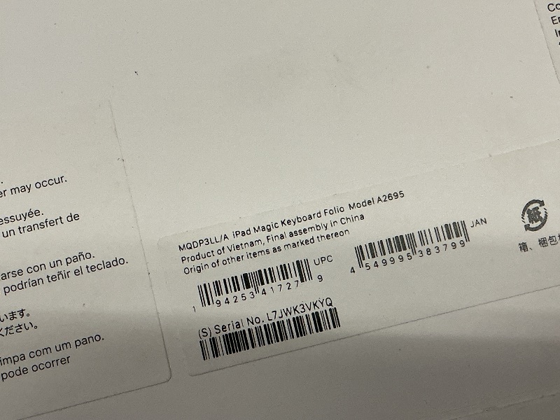 Photo 1 of Apple Magic Keyboard Folio: iPad Keyboard and case for iPad (A16 and 10th Generation), Detachable Two-Piece Design that attaches magnetically, Built-in trackpad, US English – White