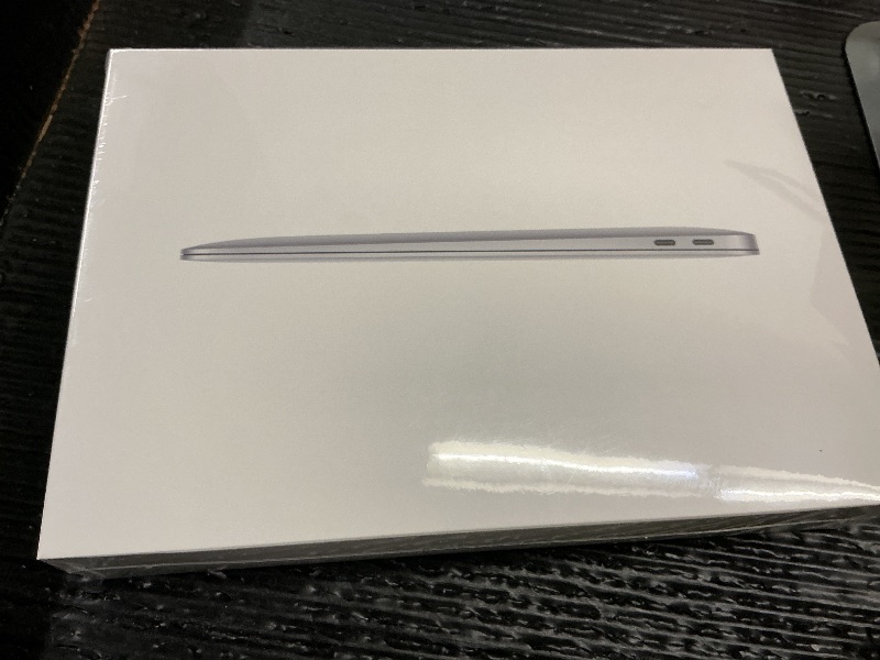 Photo 1 of 2020 Apple MacBook Air Laptop: Apple M1 Chip, 13” Retina Display, 8GB RAM, 256GB SSD Storage, Backlit Keyboard, FaceTime HD Camera, Touch ID. Works with iPhone/iPad; Silver