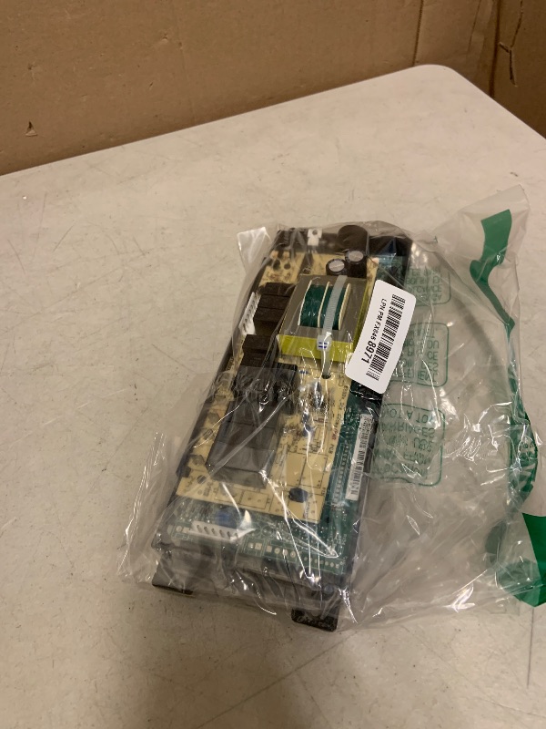 Photo 1 of GENUINE Frigidaire Range/Stove/Oven Control Board