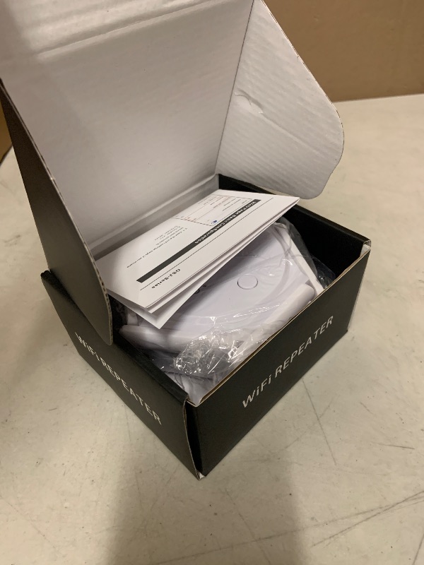 Photo 1 of 12880 Sq.Ft WiFi Extender Signal Booster, 1200Mbps Dual Band 5GHz/2.4GHz WiFi Repeater Support 60 Device,WiFi Repeater for Apartment Basement Office House (Gloss White)