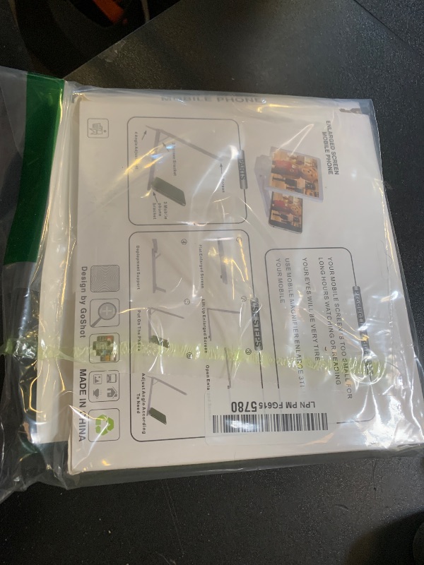 Photo 1 of 10" Big Screen Phone Magnifier, Screen Magnifier for Cell Phone, 3D HD Foldable Design Screen Magnifier Version for Movies, Videos and Gaming ((White)