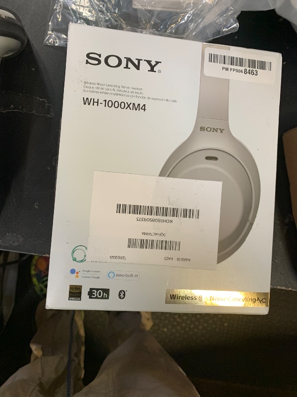 Photo 1 of **MAJOR DAMAGE** Sony WH-1000XM4 Noise Cancelling Wireless Headphones - 30hr Battery Life - Over Ear Style - Optimised for Alexa and Google Assistant - Built-in mic for Calls - Silver International Version