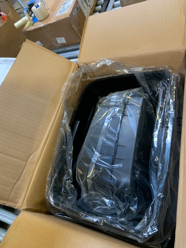 Photo 1 of Fellowes 14C10 14-Sheet Cross-Cut Home Office Paper Shredder