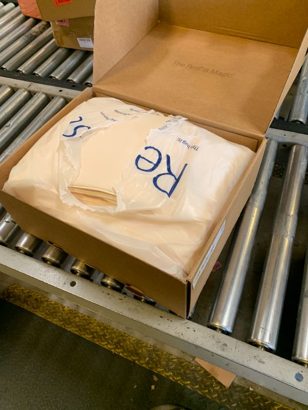 Photo 1 of REST® Evercool® Cooling Comforter, King/Cali King, Blanket for Hot Sleepers, All Season Bedding to Keep Cool for Night Sweats, Breathable Lightweight Blanket, 106x90 Inches, Snow Ivory